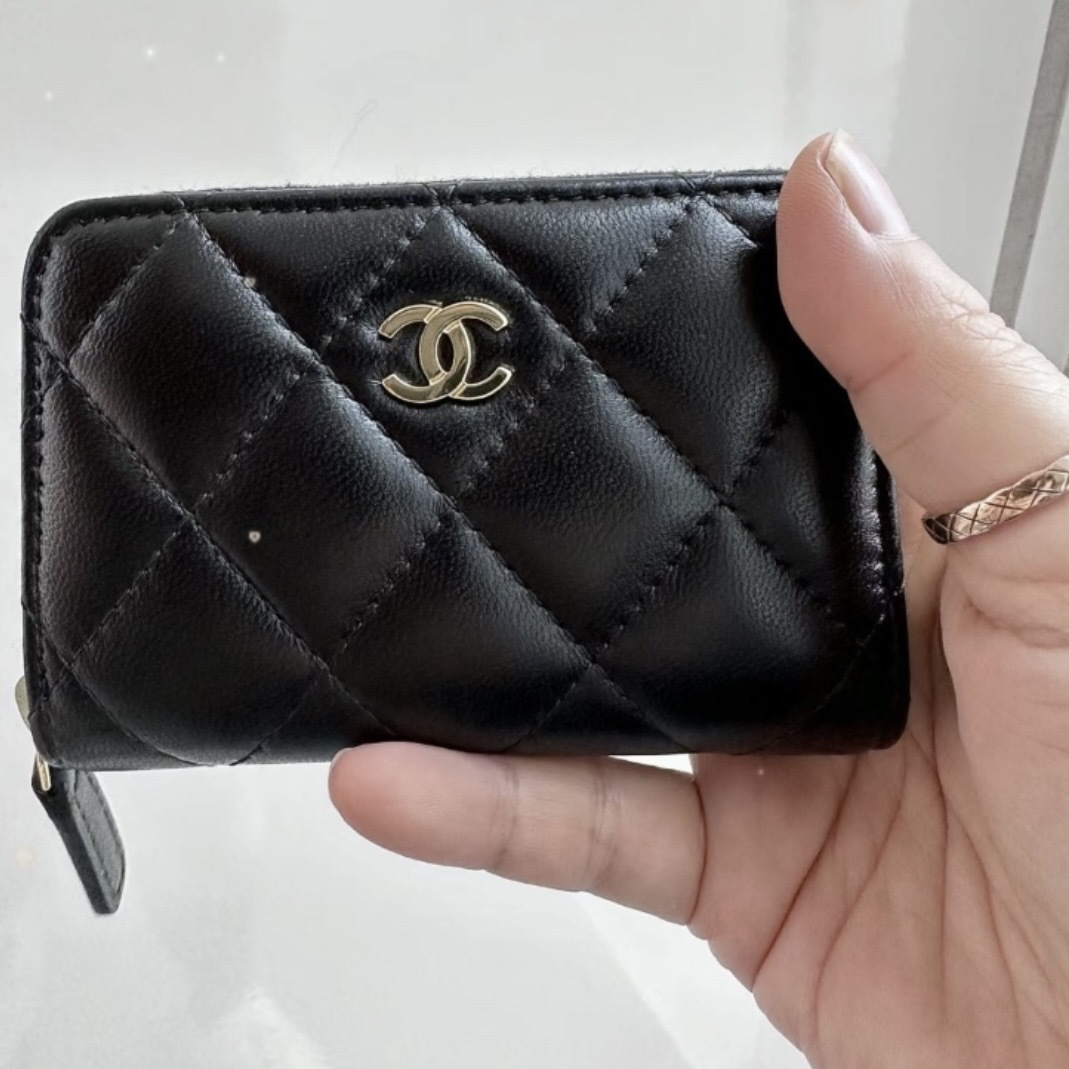 【コンパクトで実用的！】 CHANEL ジップ コインパース